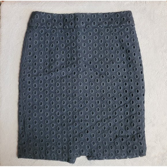 J.CREW Dresses & Skirts - J.Crew Women's Pencil Skirt Eyelet Embroidery Navy Blue 100% Cotton Lined Size 0